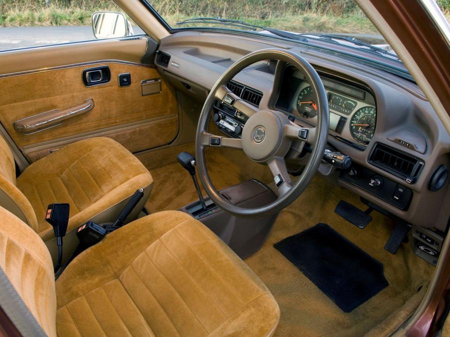  Honda Accord Saloon 1977 года  (фото 2 из 21)